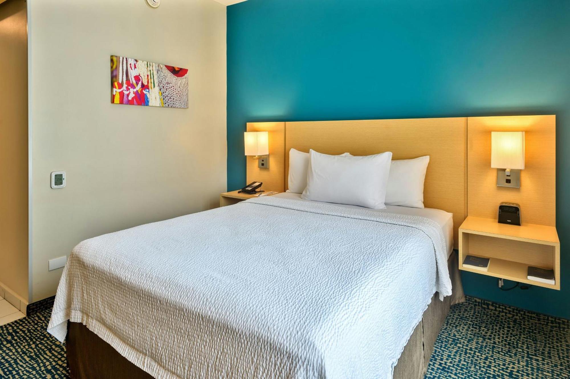 Hotel Fairfield By Marriott San Salvador