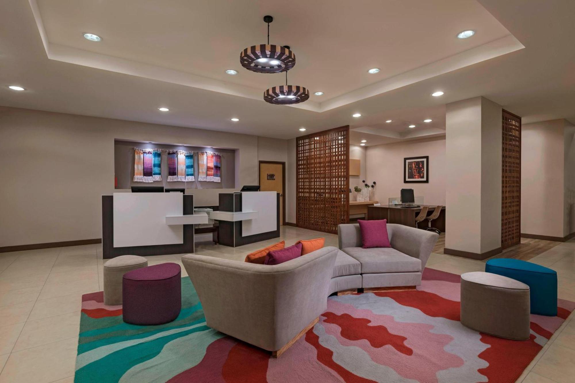 Hotel Fairfield By Marriott San Salvador