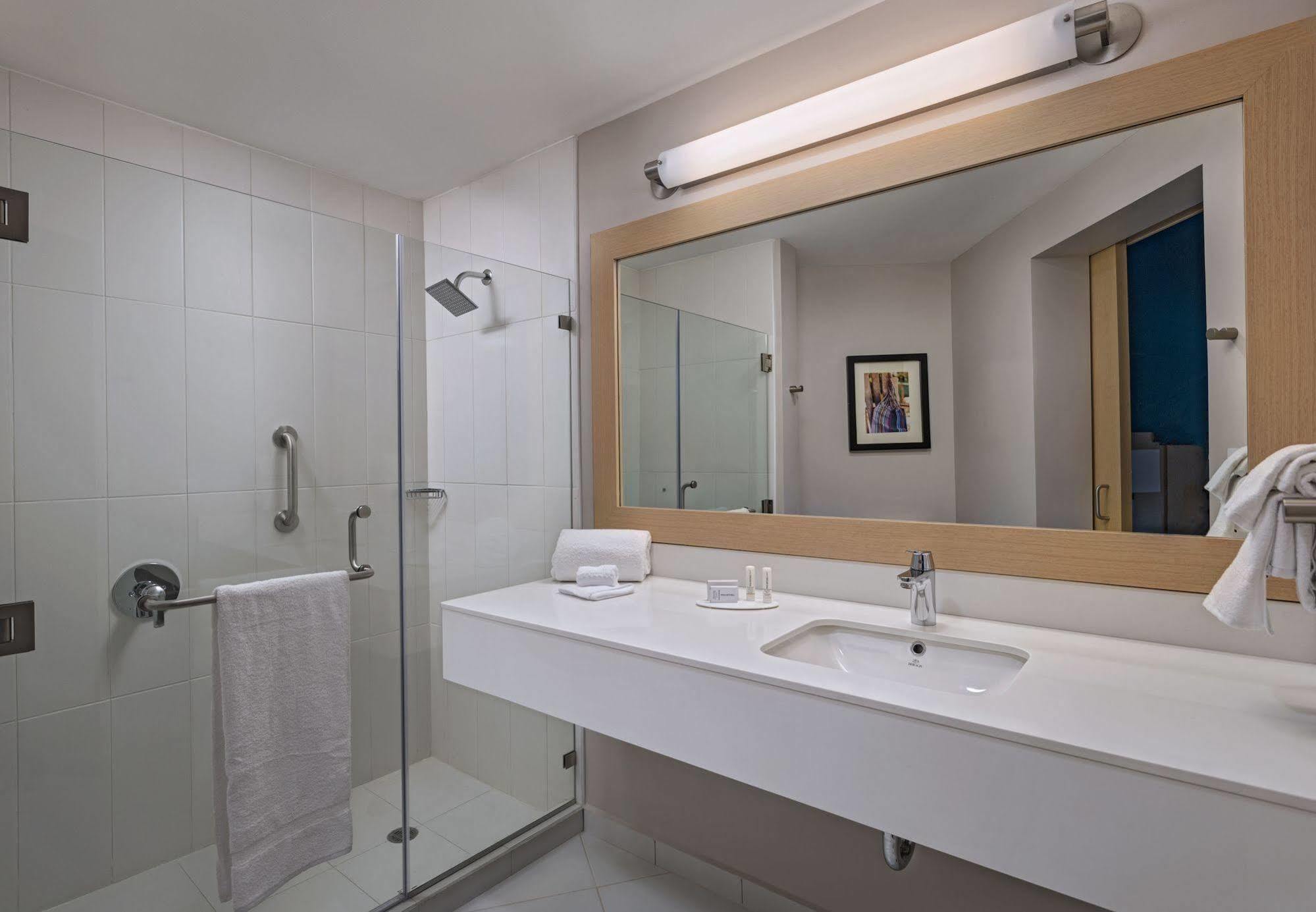 Hotel Fairfield By Marriott 4*