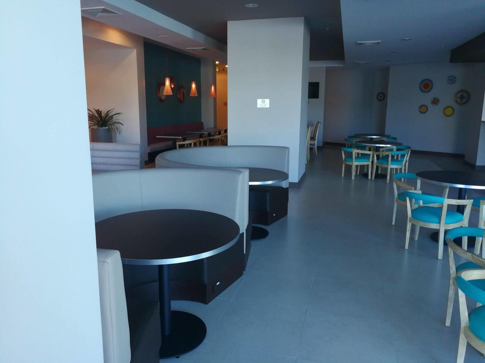 Fairfield By Marriott Hotel 4*